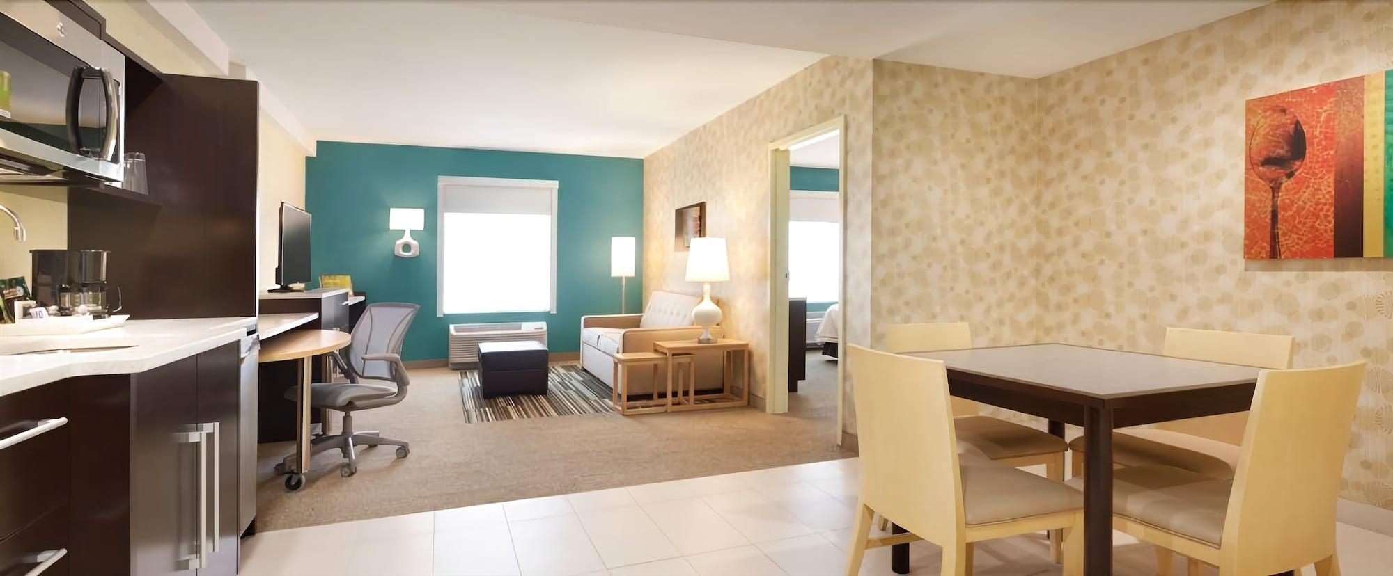 Home2 Suites By Hilton El Paso Airport Exterior photo