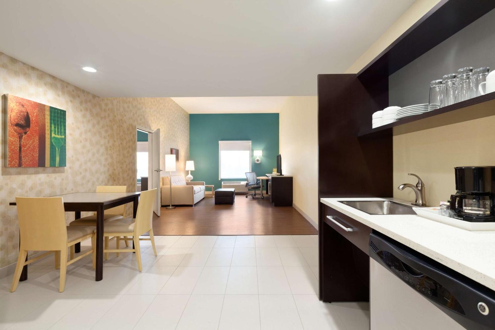 Home2 Suites By Hilton El Paso Airport Exterior photo